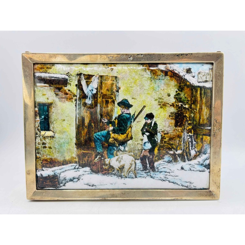 Caja tabaquera de plata contrastada con esmalte de caza